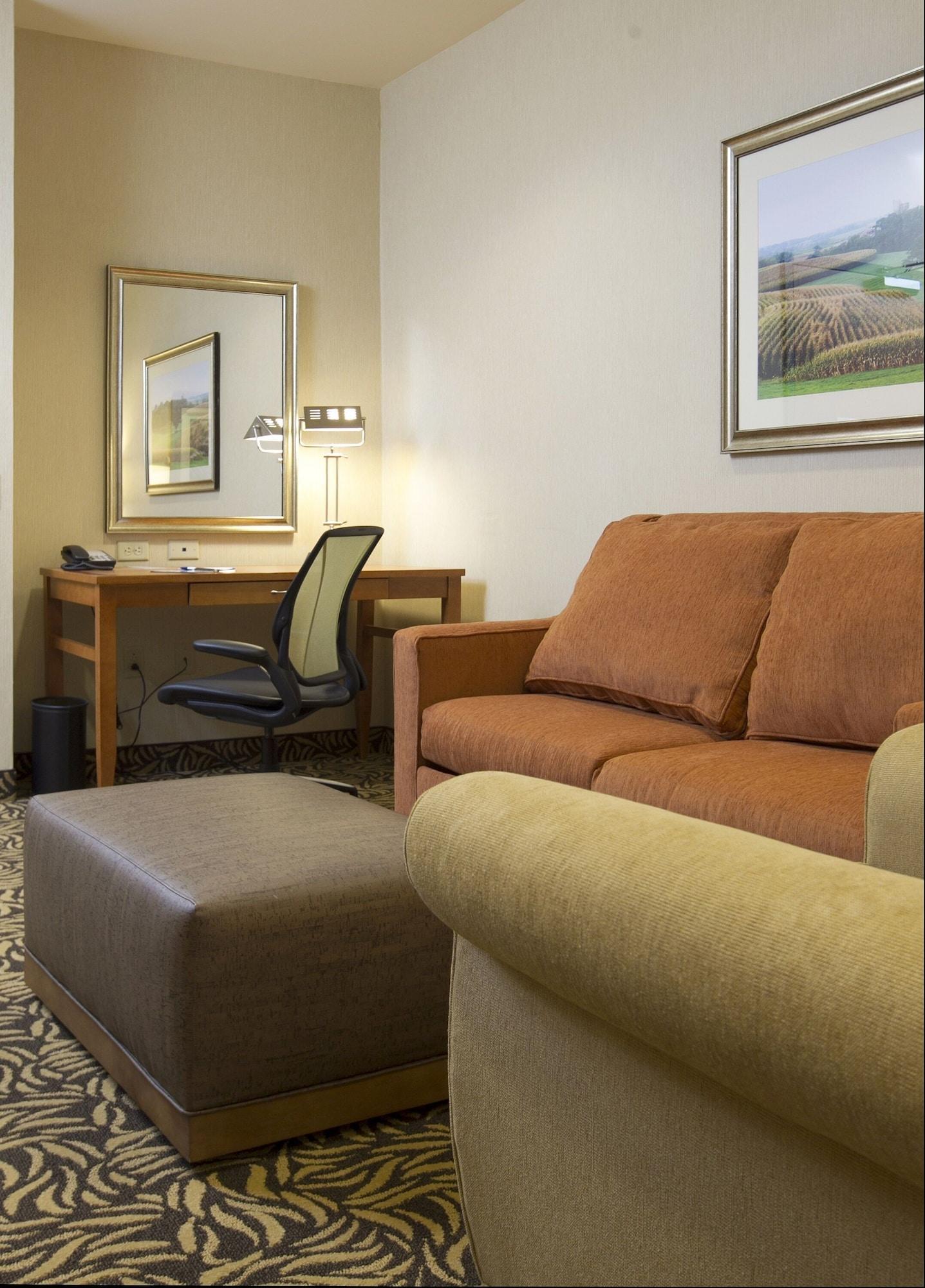 Hilton Garden Inn Cedar Falls Conference Center Buitenkant foto