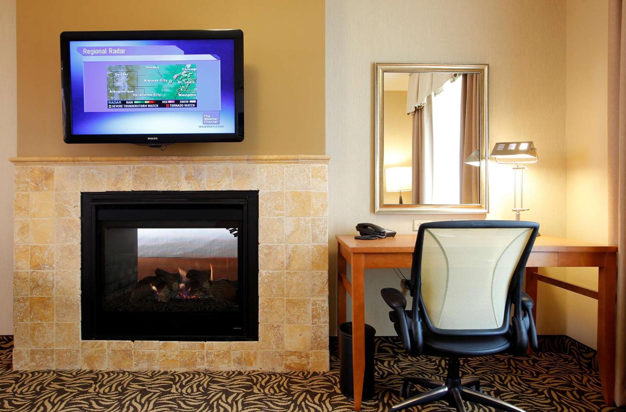 Hilton Garden Inn Cedar Falls Conference Center Buitenkant foto