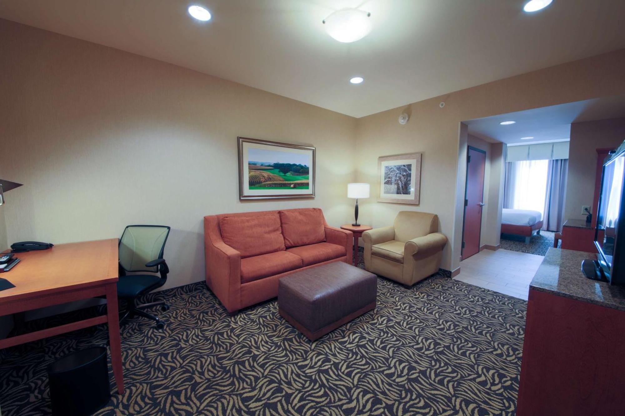 Hilton Garden Inn Cedar Falls Conference Center Buitenkant foto