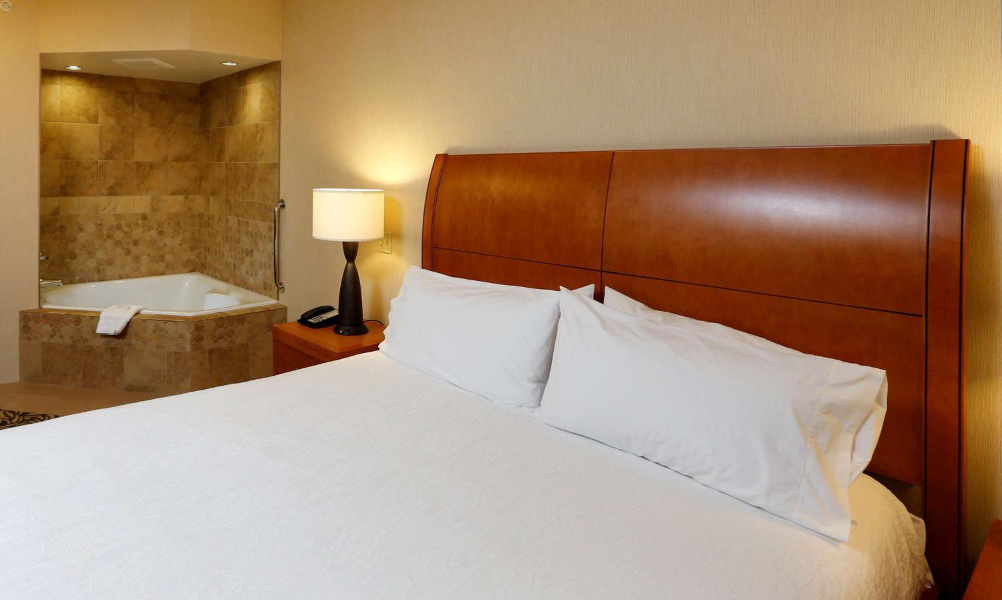 Hilton Garden Inn Cedar Falls Conference Center Buitenkant foto