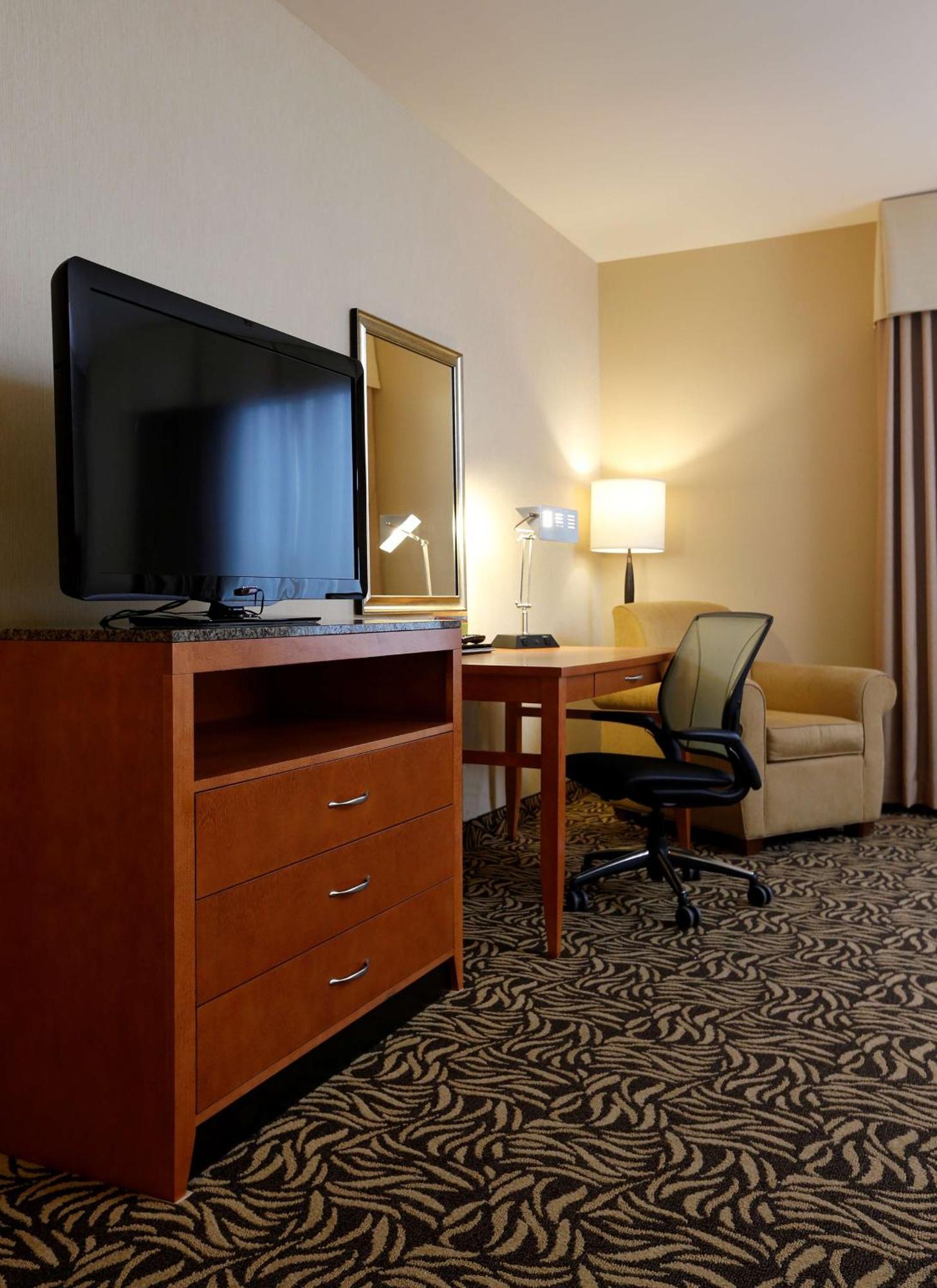 Hilton Garden Inn Cedar Falls Conference Center Buitenkant foto